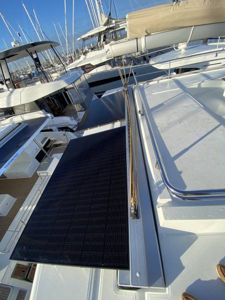 SunPower Performance 7 utilisé pour une installation sur Catamaran de croisière